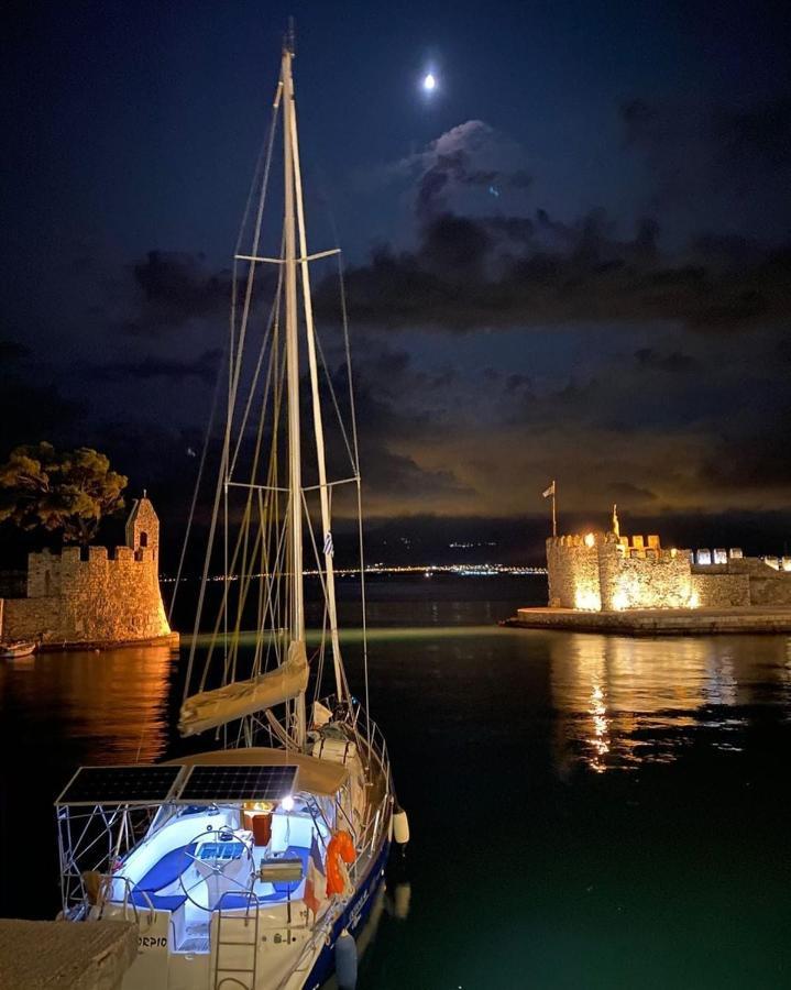 Nafpaktos Beach Luxury Suites Exterior photo